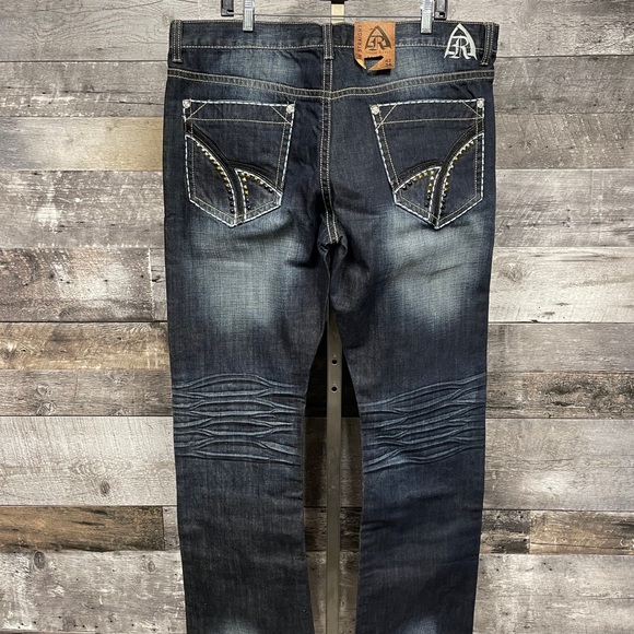 Antique Rivet Jeans - Picture 3 of 4